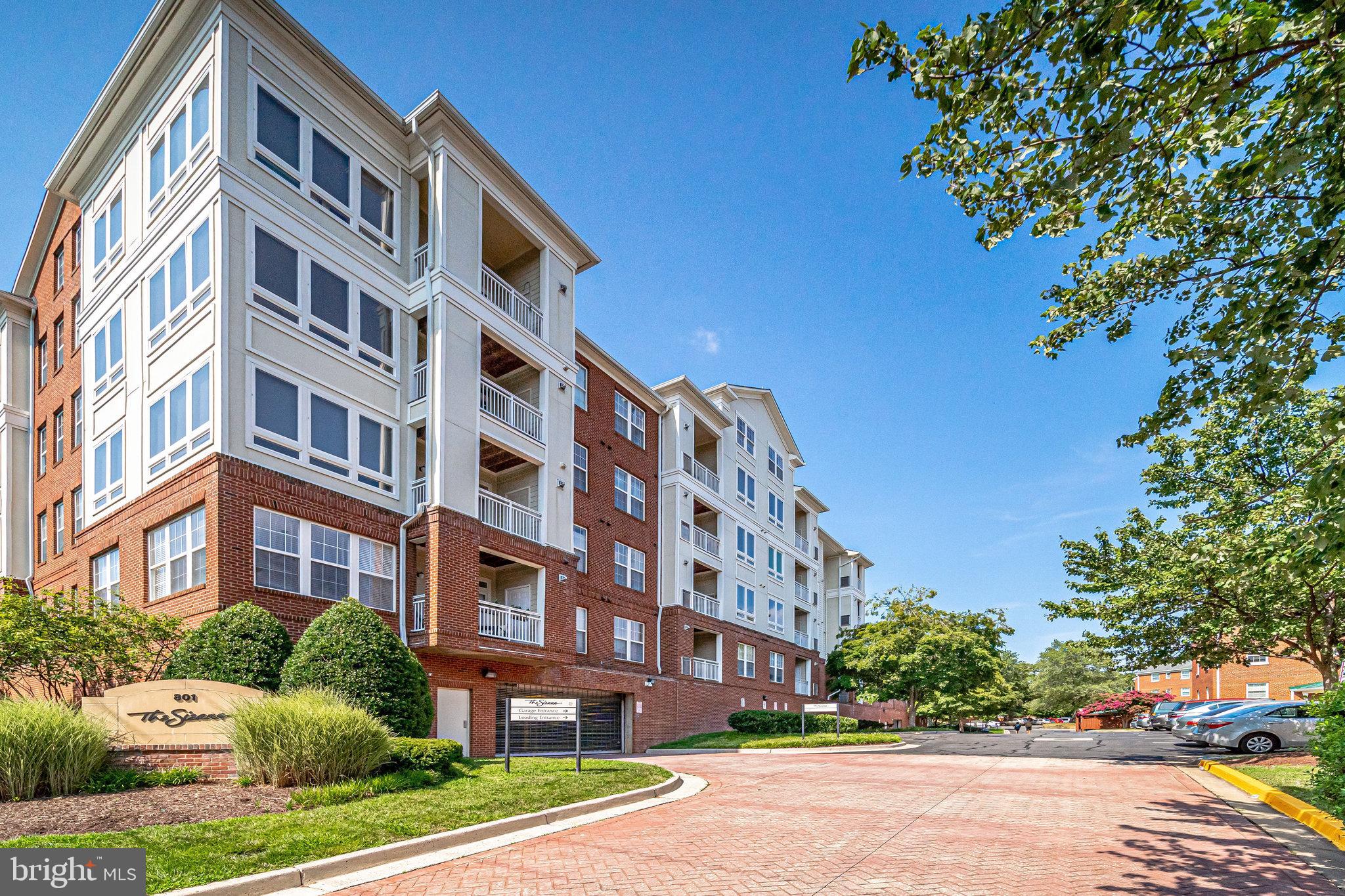 801 S Greenbrier St #413