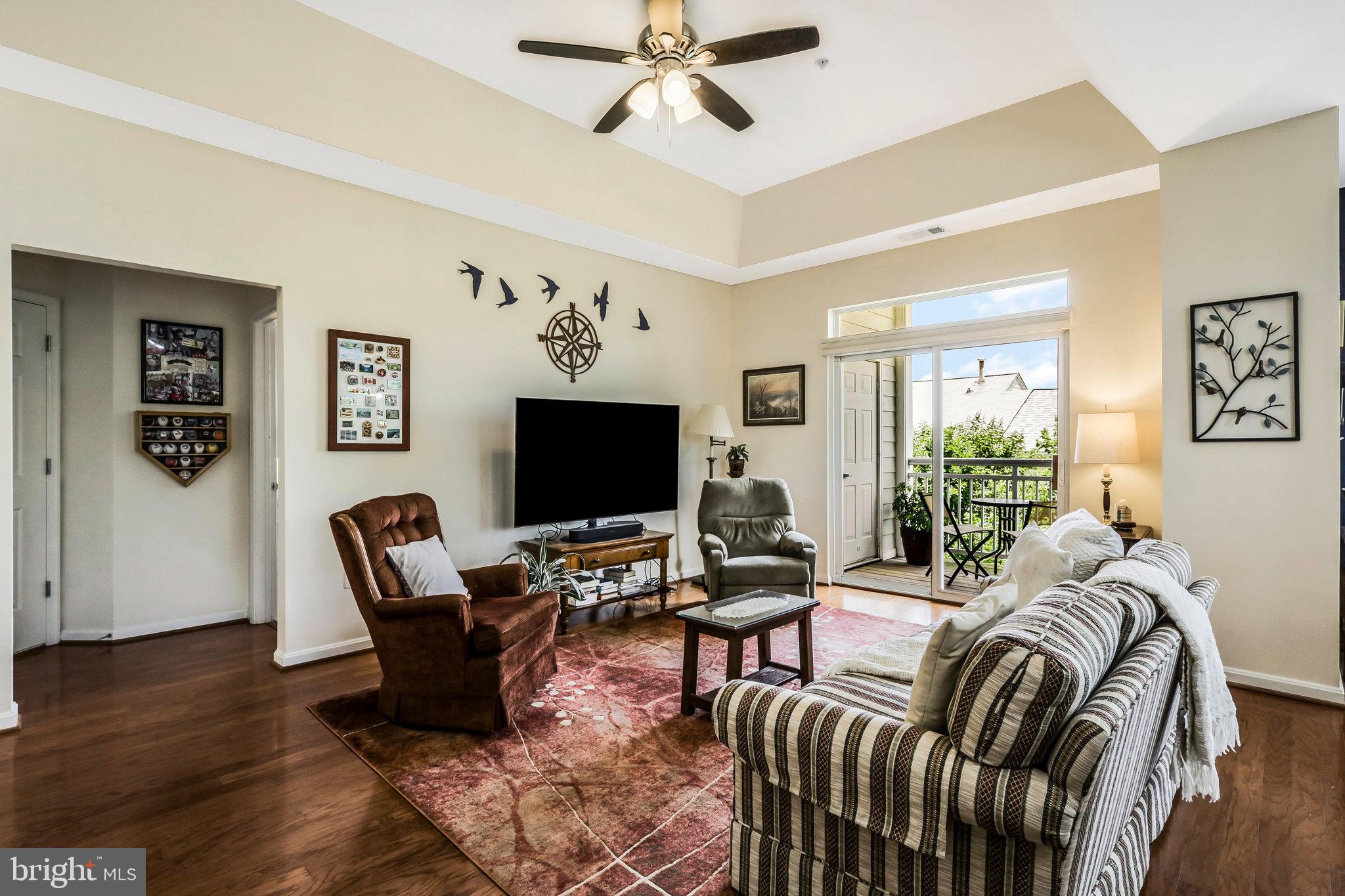 801 S Greenbrier St #413