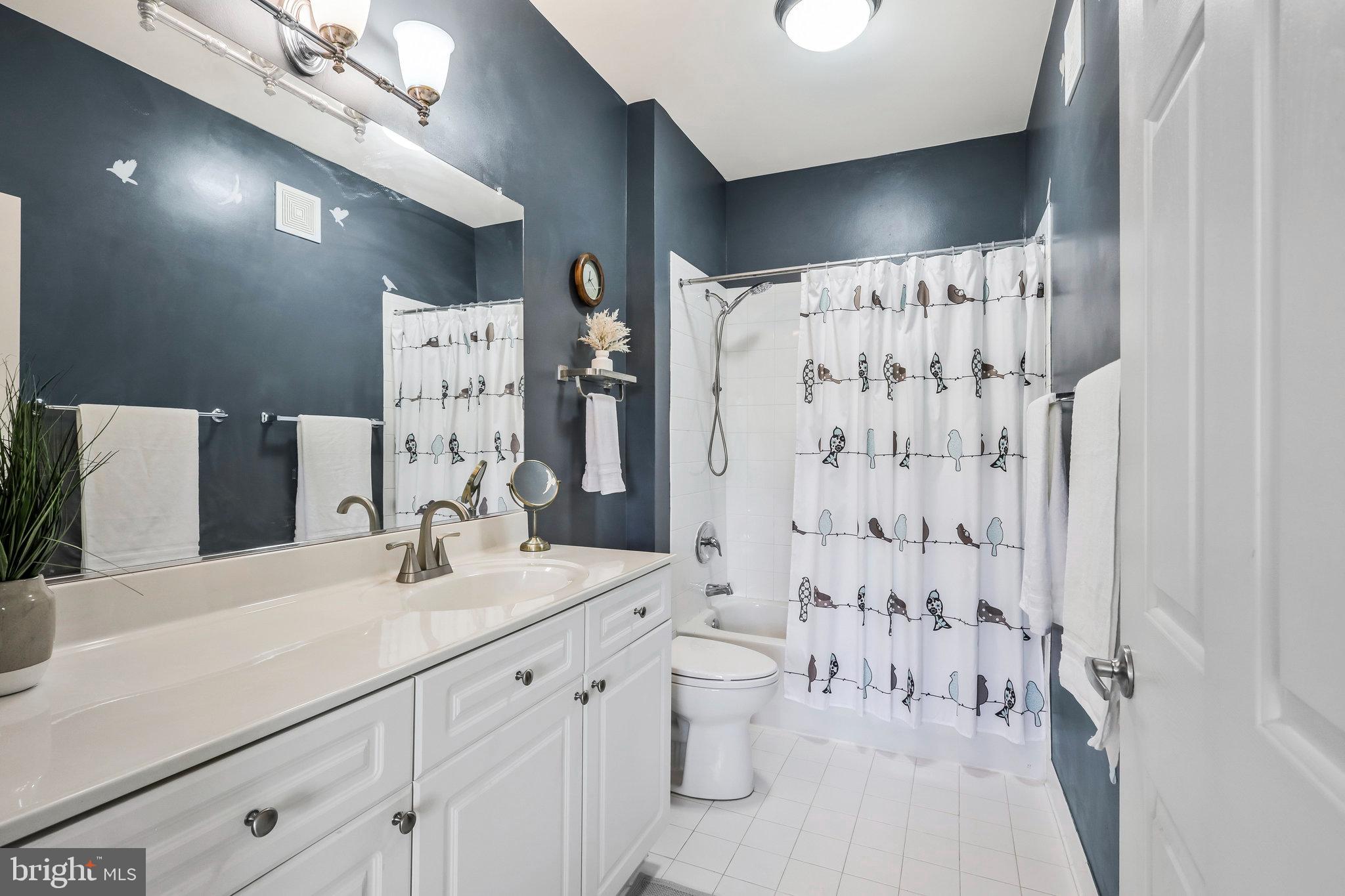 801 S Greenbrier St #413