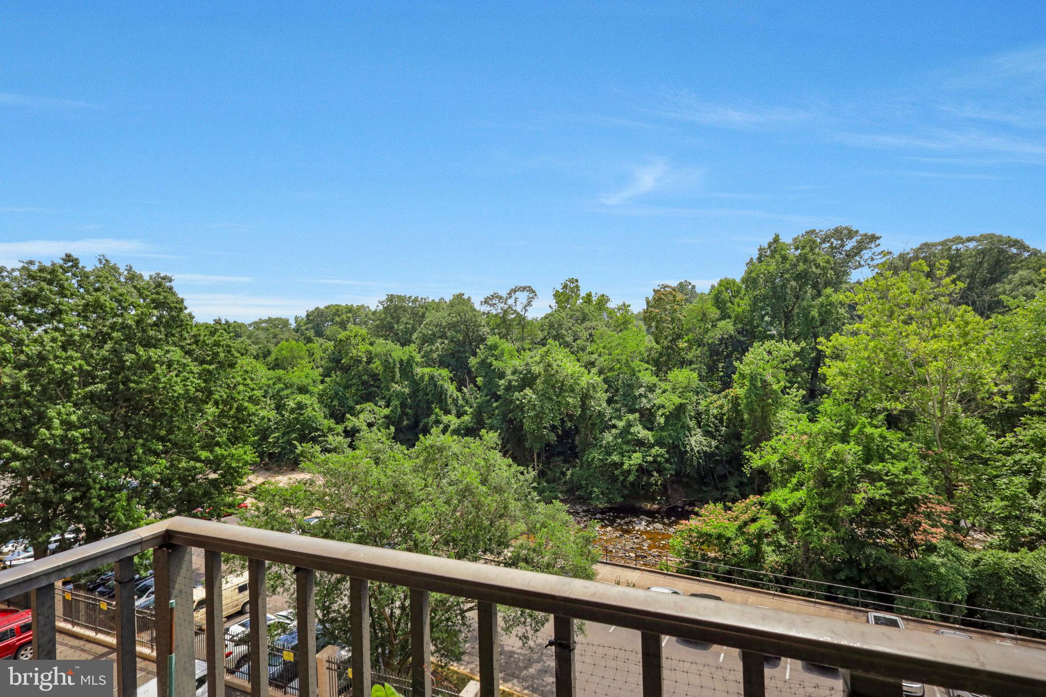 4600 S Four Mile Run Dr #302