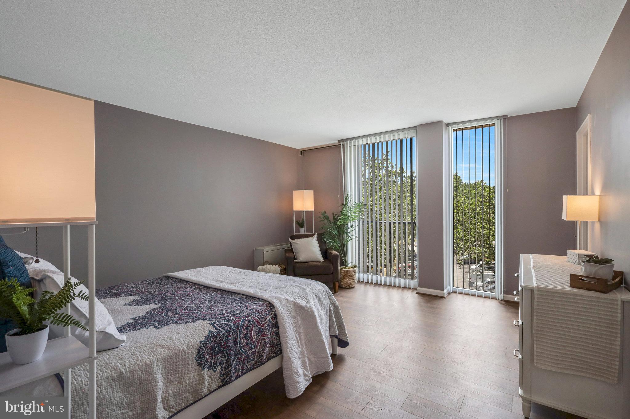 4600 S Four Mile Run Dr #302