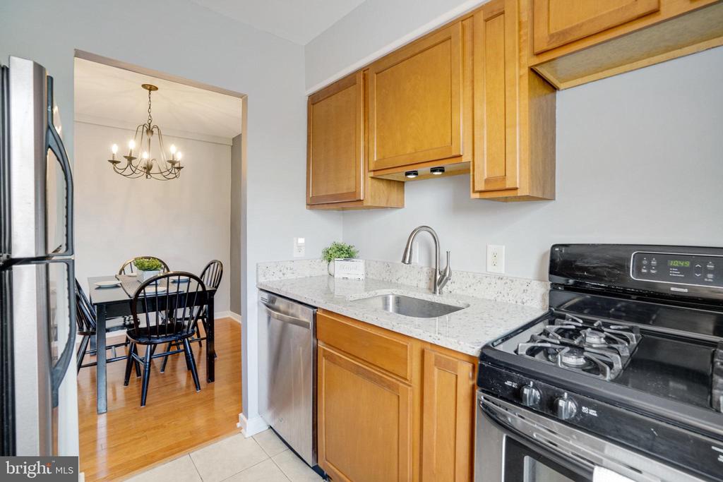 5010 Columbia Pike #4