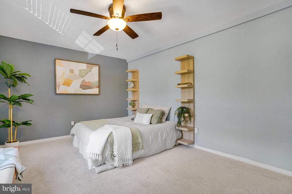 5010 Columbia Pike #4
