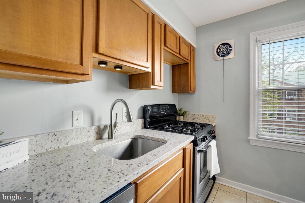 5010 Columbia Pike #4