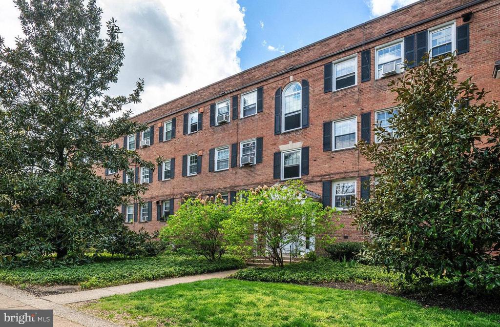 5010 Columbia Pike #4