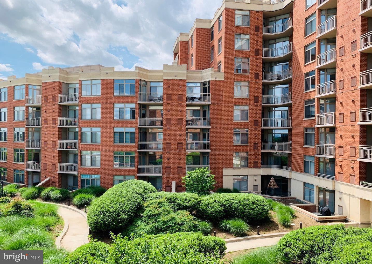 3600 S GLEBE RD #915W