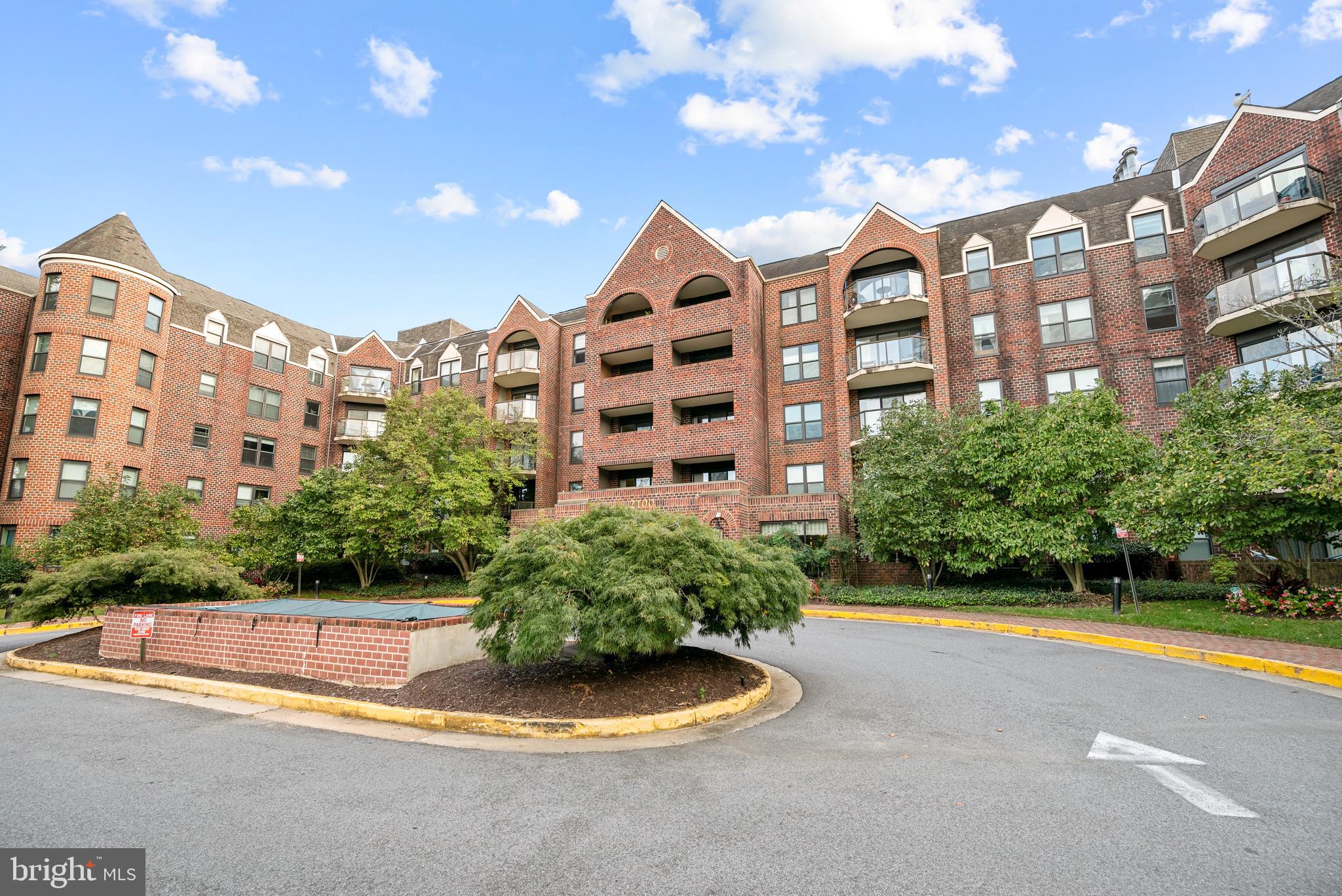 2100 LANGSTON BOULEVARD 112