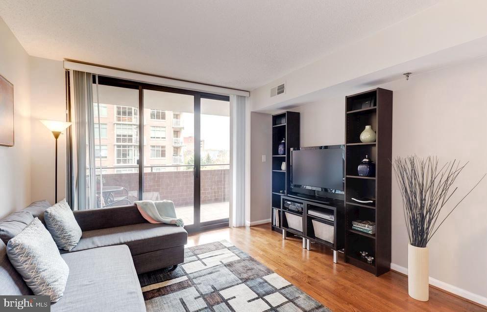 1001 N RANDOLPH STREET N 406