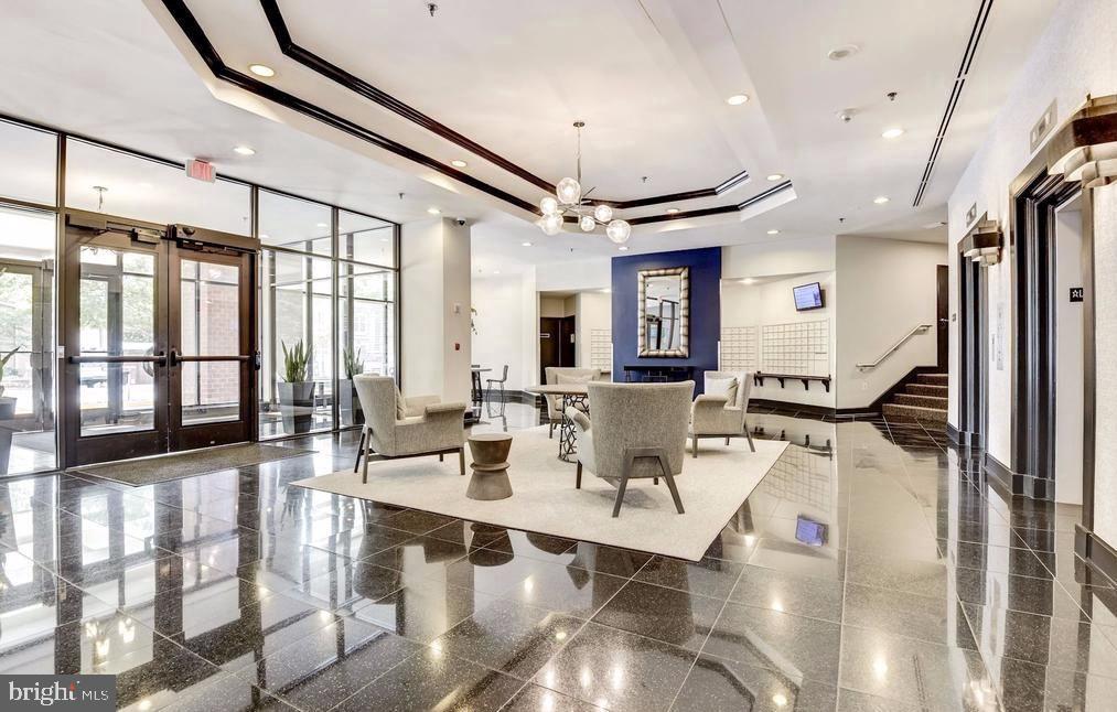 1001 N RANDOLPH STREET N 406