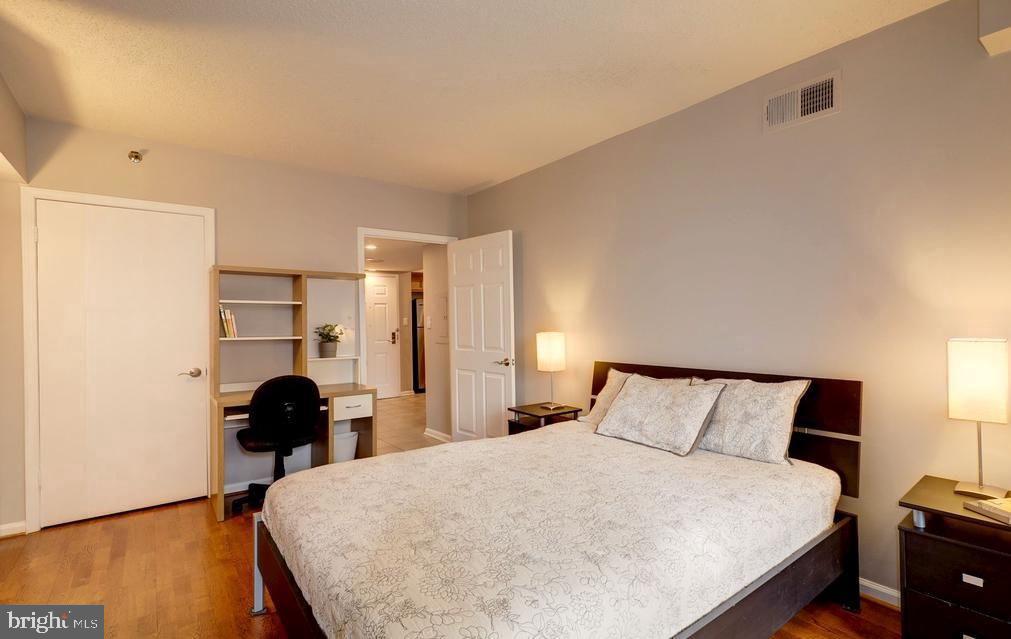 1001 N RANDOLPH STREET N 406