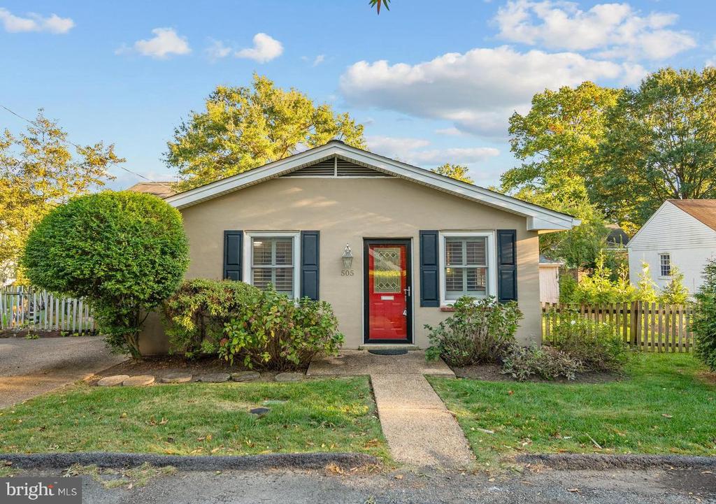 505 N EDISON STREET