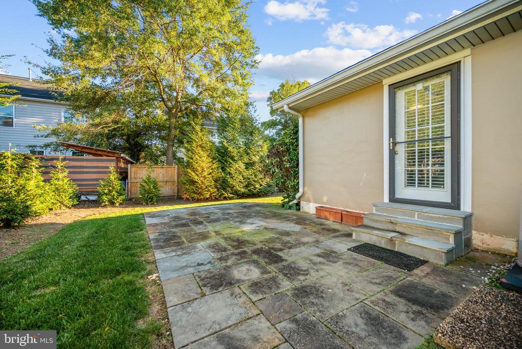 505 N EDISON STREET