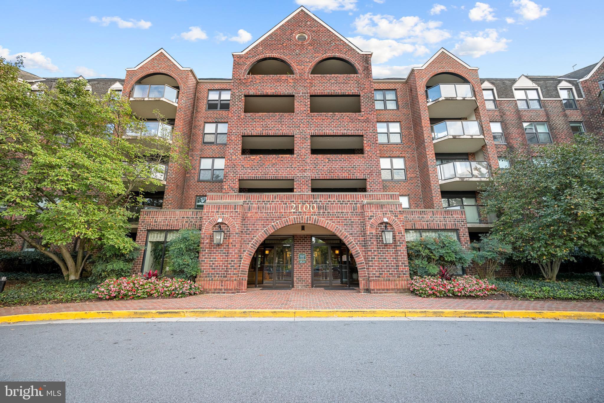 2100 LANGSTON BOULEVARD 112