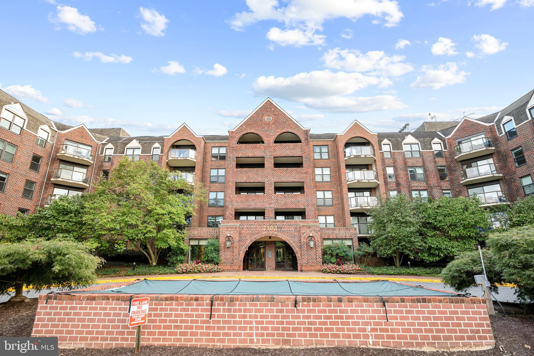 2100 LANGSTON BOULEVARD 112