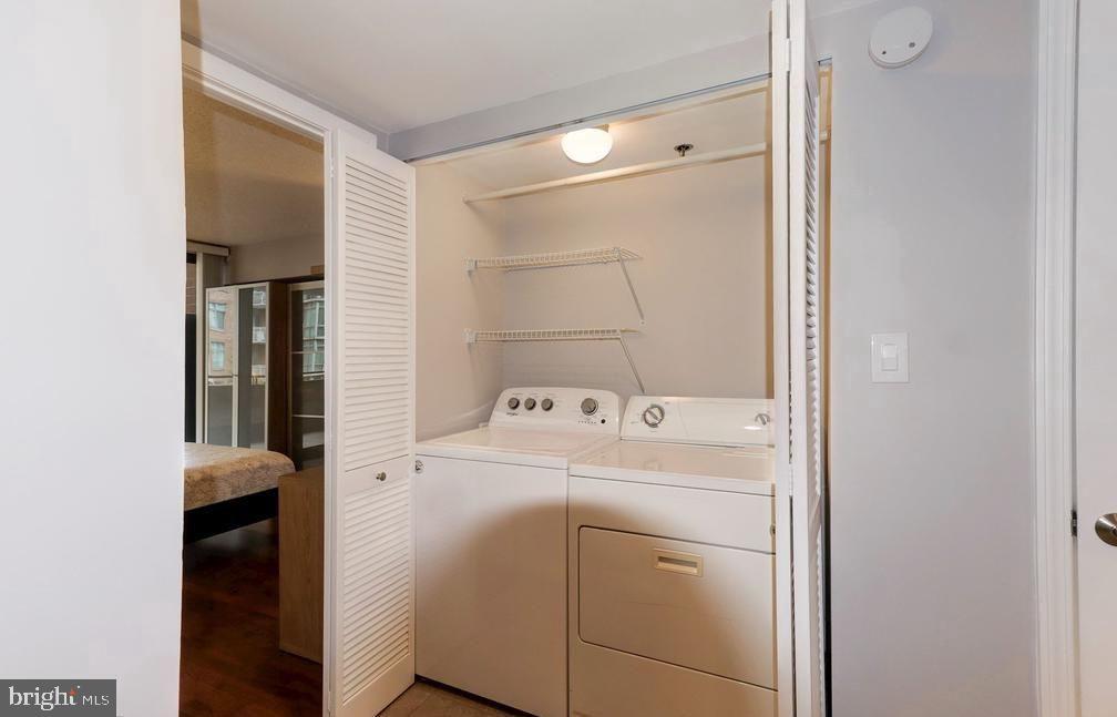 1001 N RANDOLPH STREET N 406