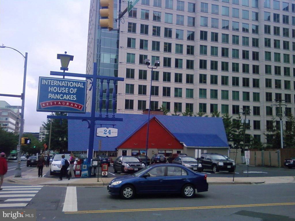 1001 N RANDOLPH STREET N 406