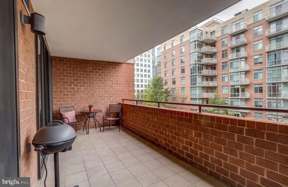 1001 N RANDOLPH STREET N 406