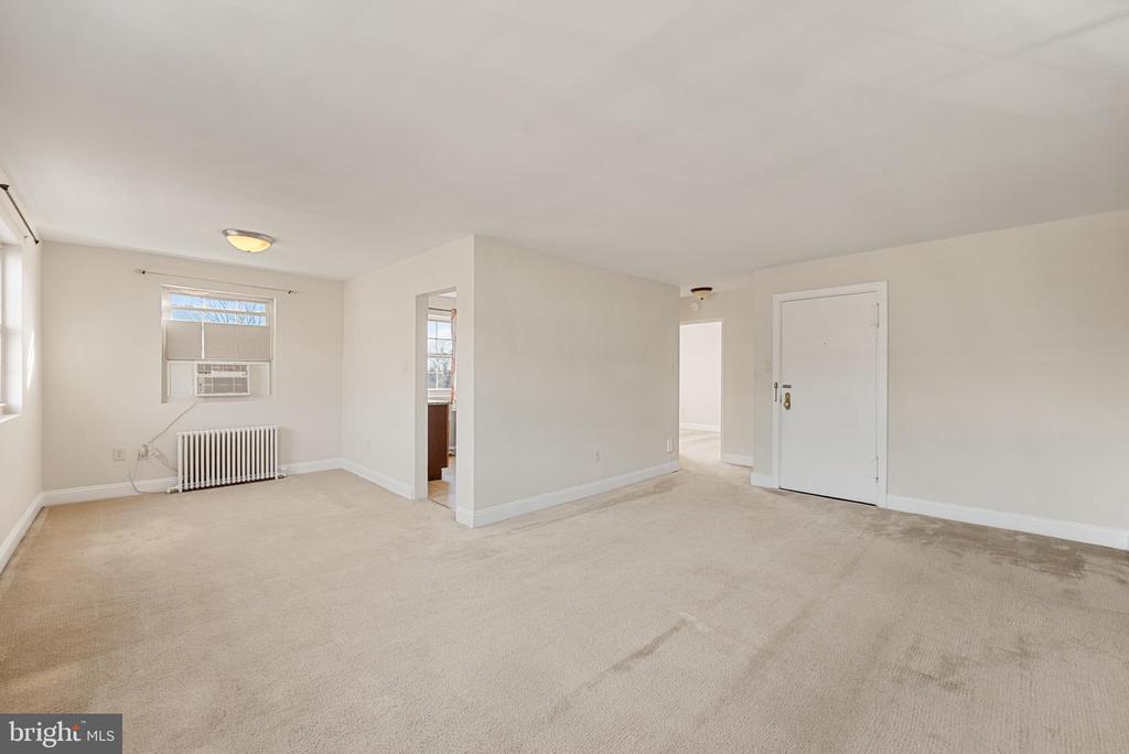 5310 8TH ROAD S 8