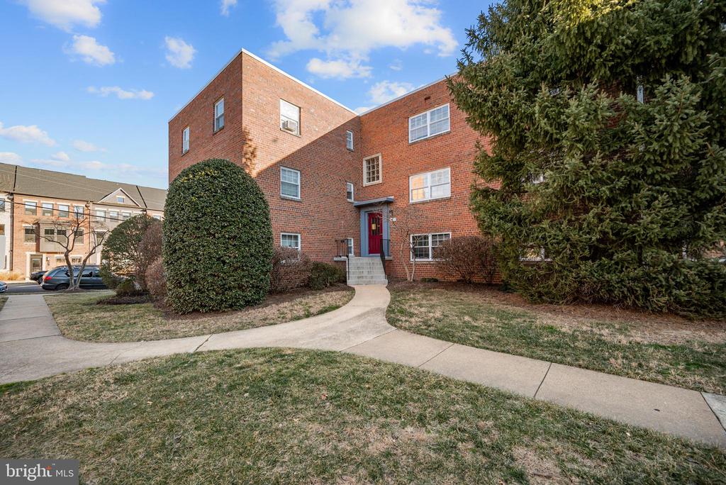 5310 8TH ROAD S 8
