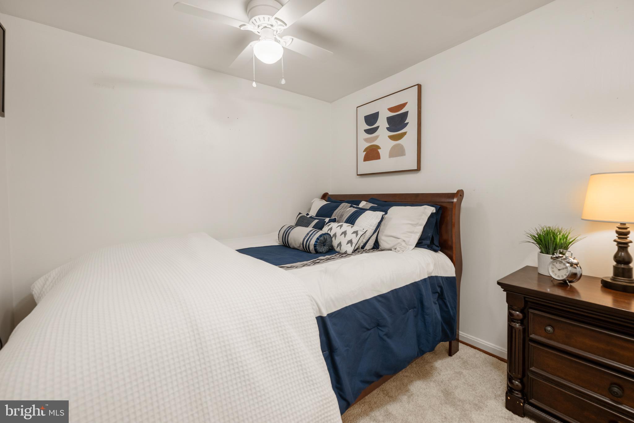 1913 N RHODES STREET N 15