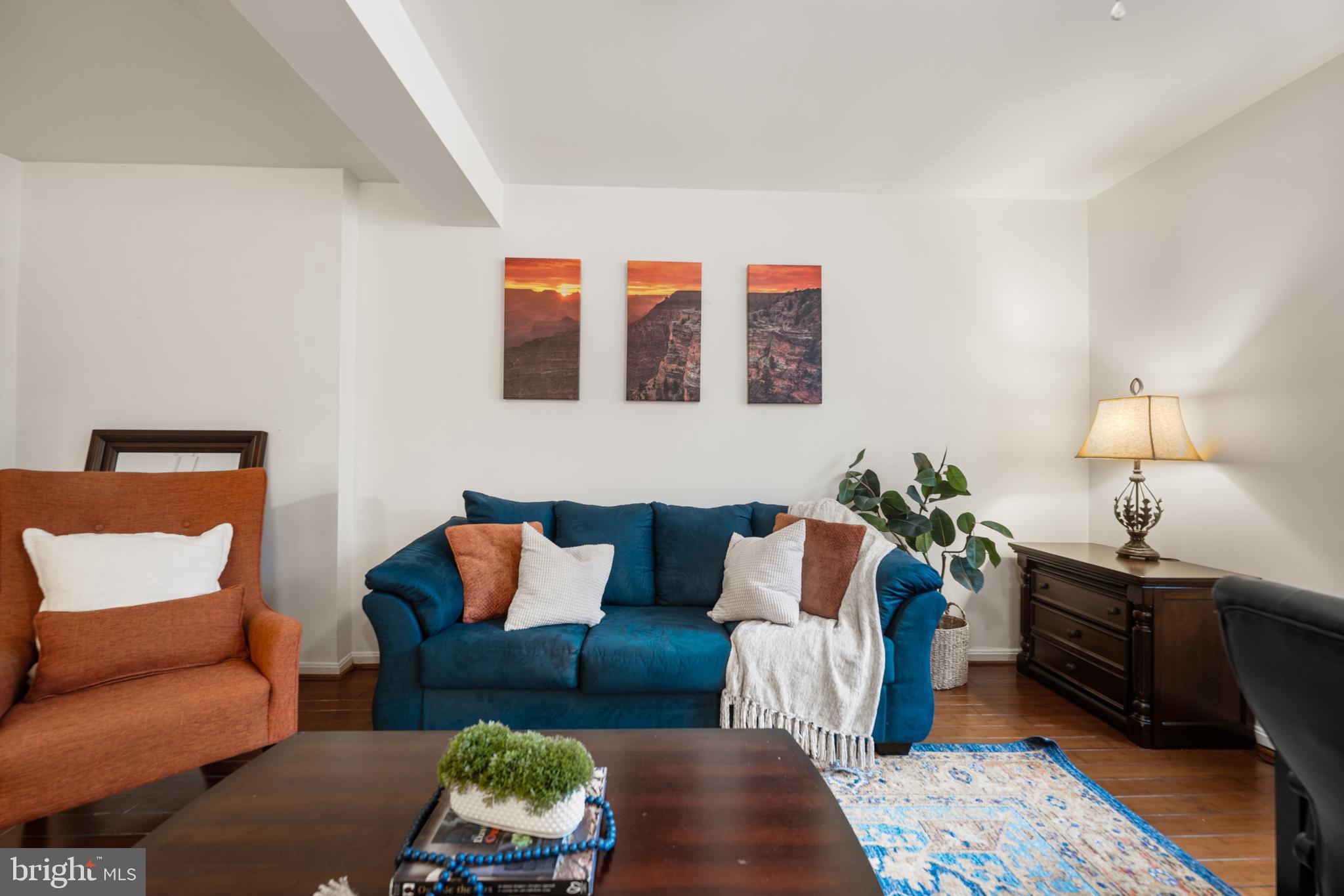 1913 N RHODES STREET N 15