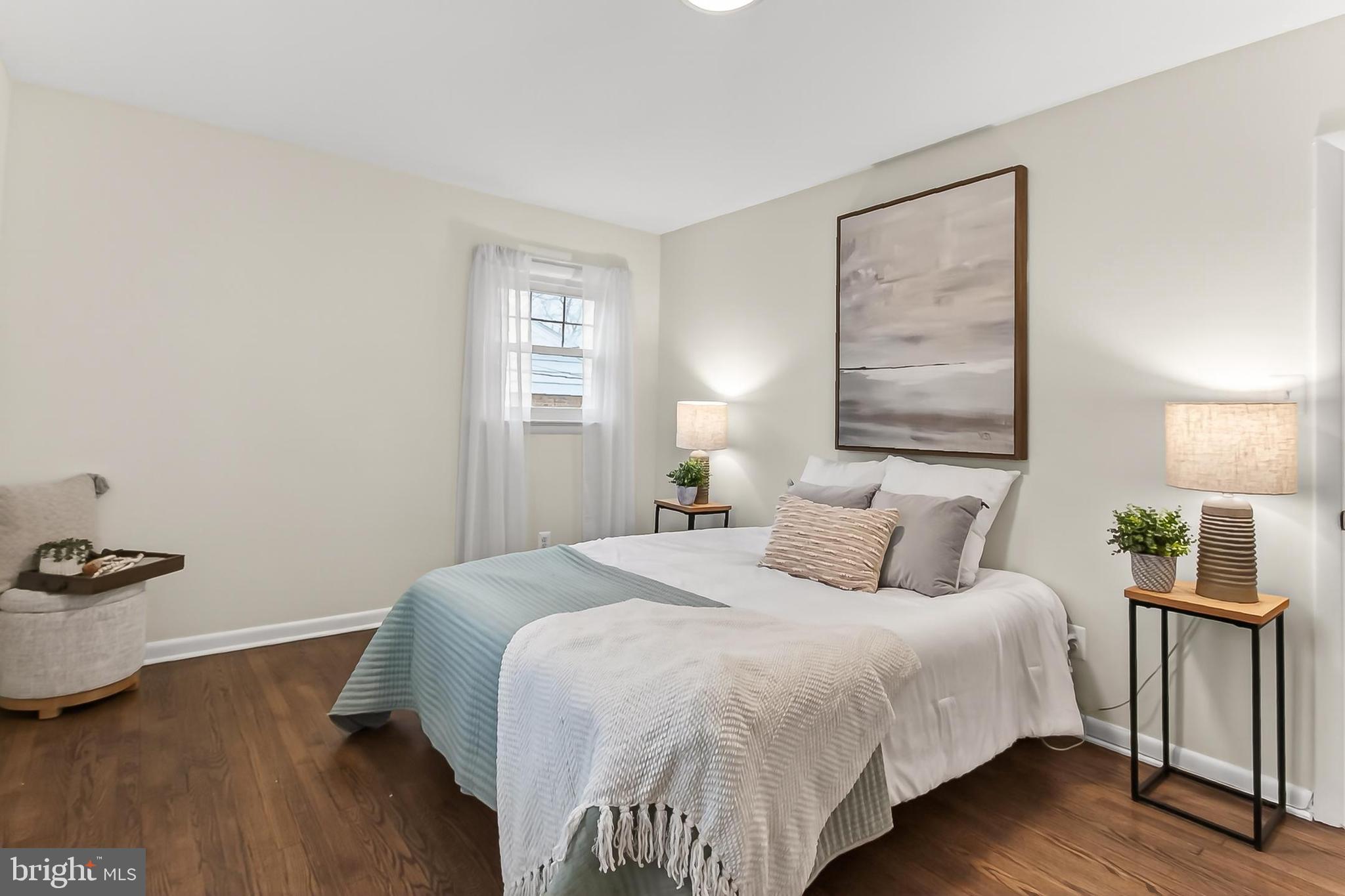 400 N MADISON STREET