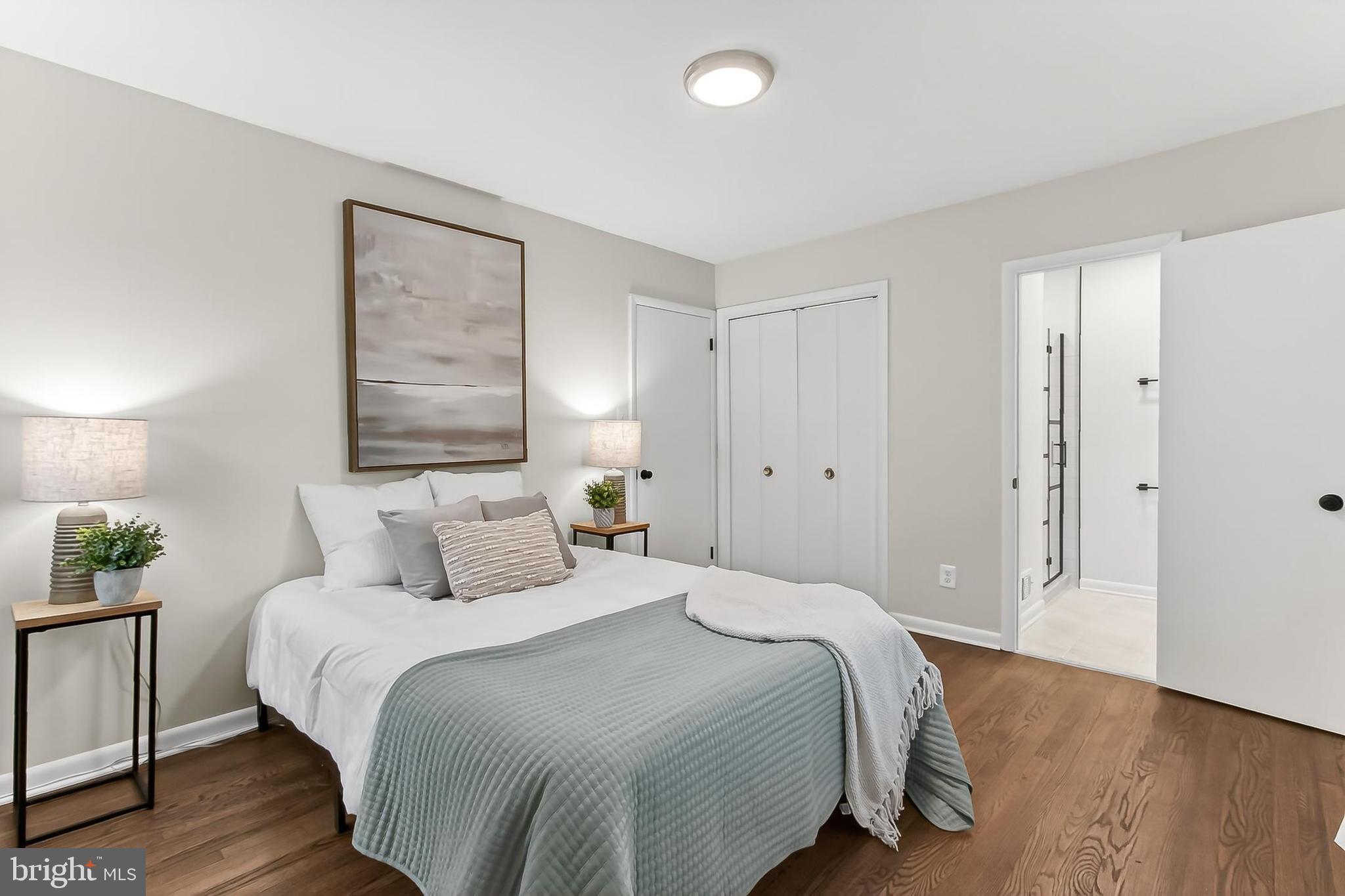 400 N MADISON STREET