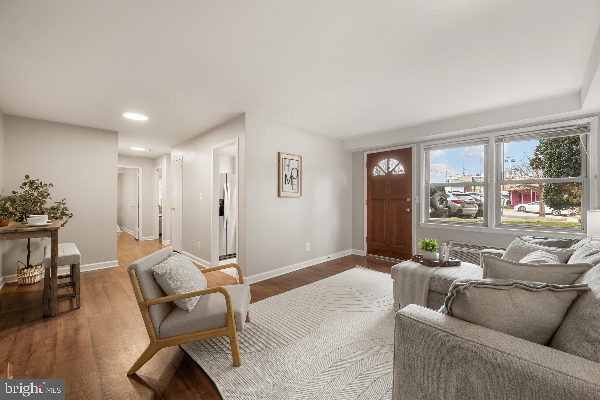 2030 N WOODROW STREET 1