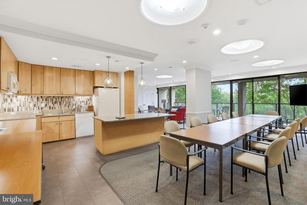 1101 S ARLINGTON RIDGE ROAD 710