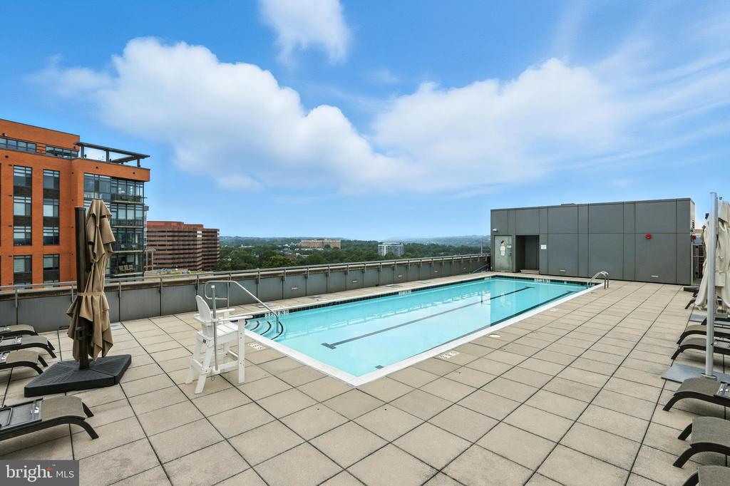 2001 15TH STREET N Unit: 111