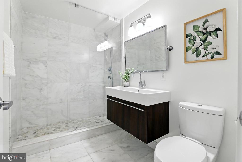 2001 15TH STREET N Unit: 111
