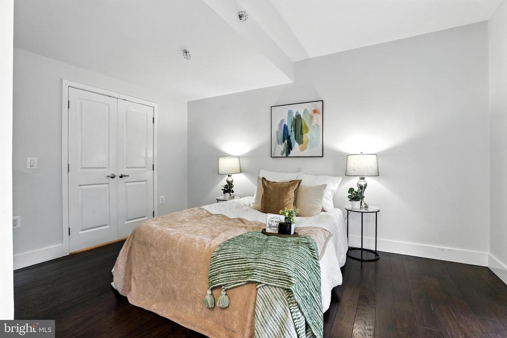 2001 15TH STREET N Unit: 111