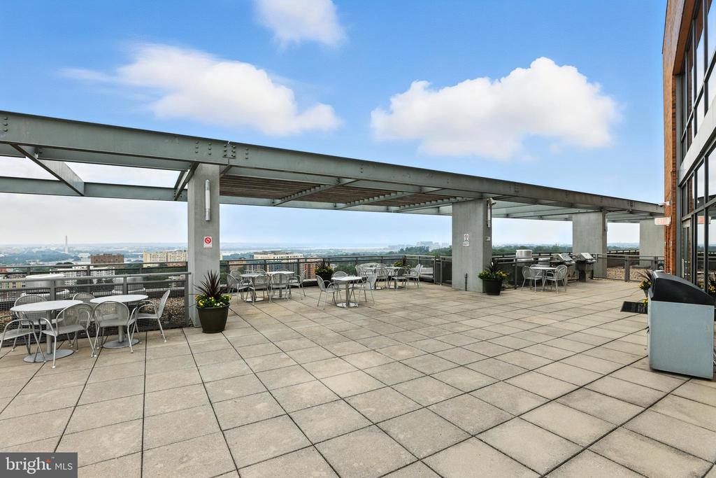 2001 15TH STREET N Unit: 111