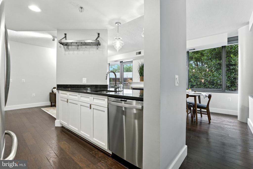 2001 15TH STREET N Unit: 111
