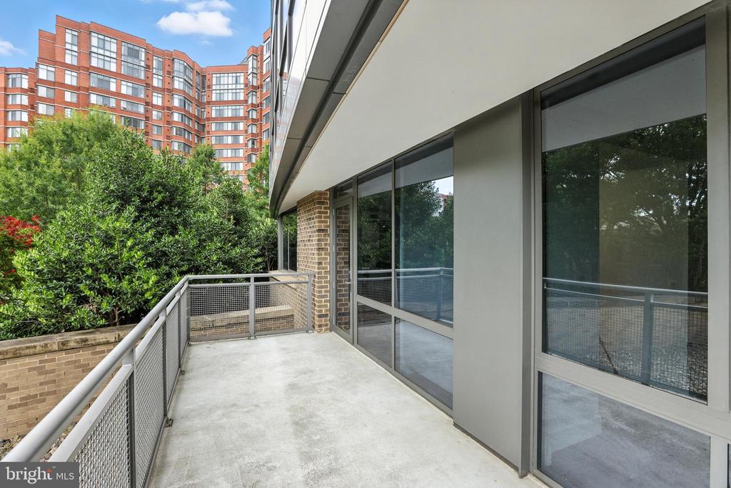 2001 15TH STREET N Unit: 111