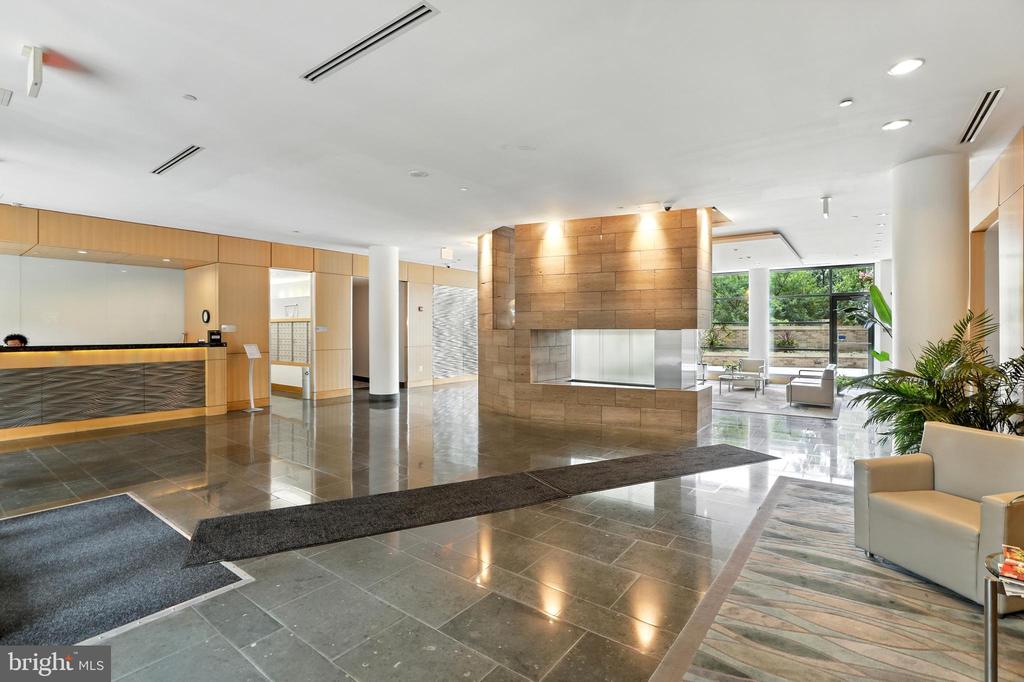 2001 15TH STREET N Unit: 111