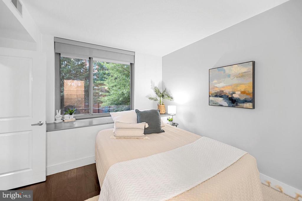 2001 15TH STREET N Unit: 111