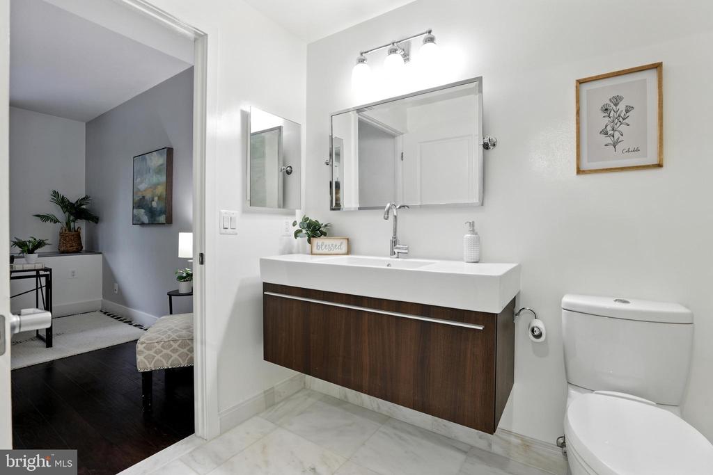 2001 15TH STREET N Unit: 111