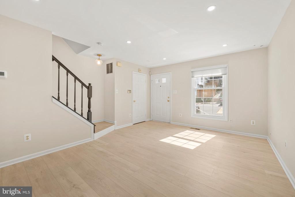 5002 9TH STREET S