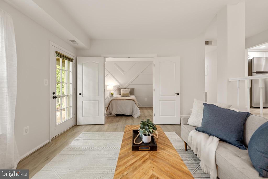2811 S WOODROW STREET Unit: B