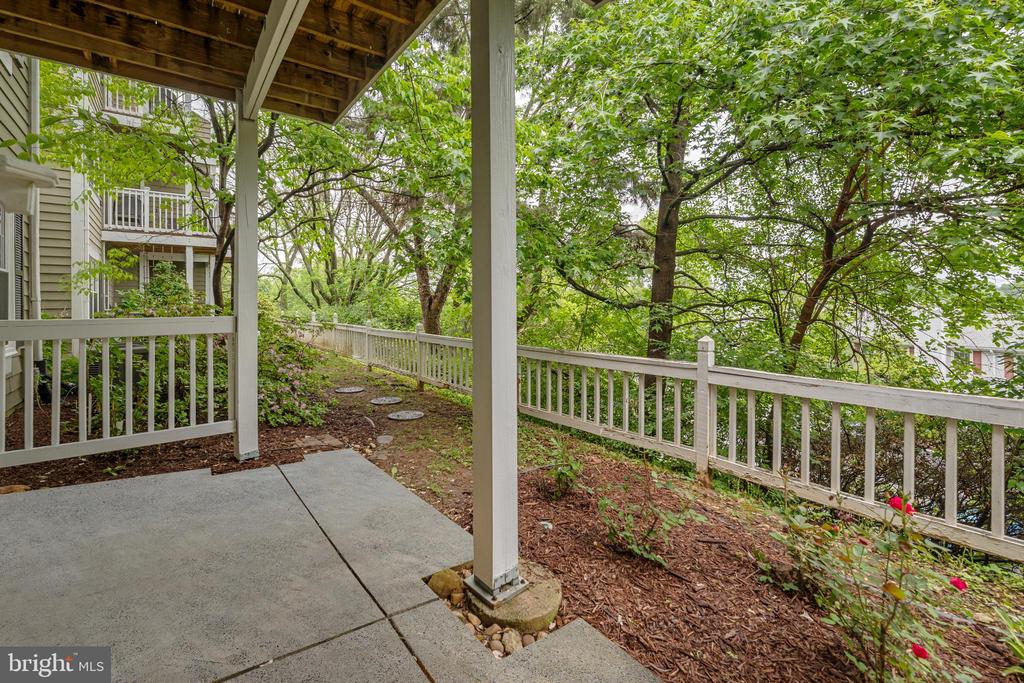 2811 S WOODROW STREET Unit: B