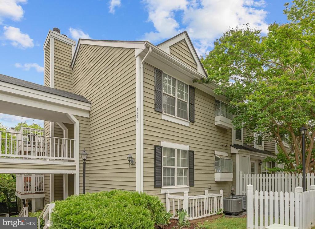 2811 S WOODROW STREET Unit: B