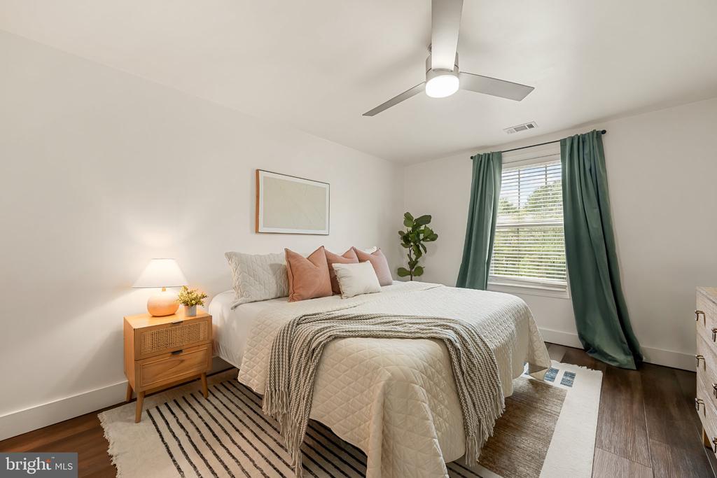 2705 ARLINGTON BOULEVARD Unit: 202