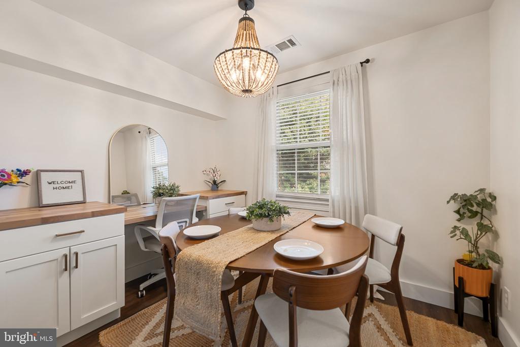 2705 ARLINGTON BOULEVARD Unit: 202
