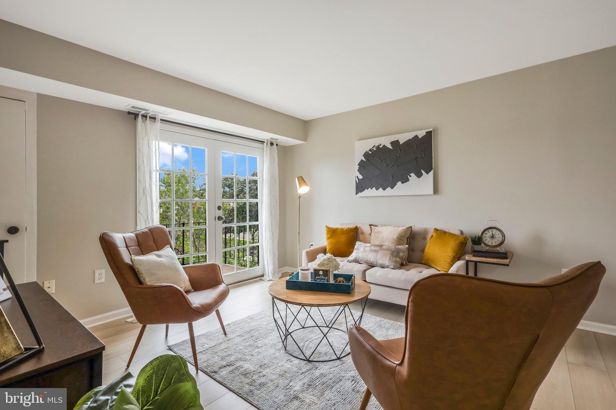 436 N Armistead STREET Unit: 302