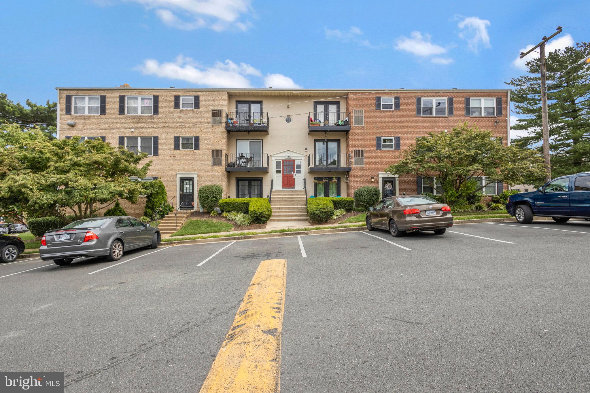 436 N Armistead STREET Unit: 302