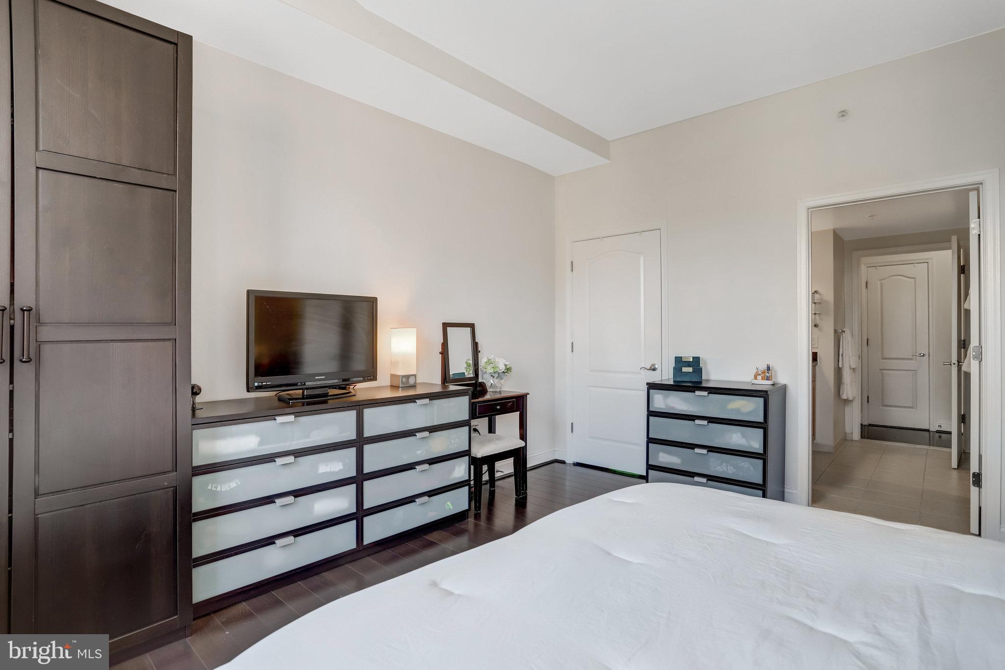 1111 Oronoco STREET Unit: 532
