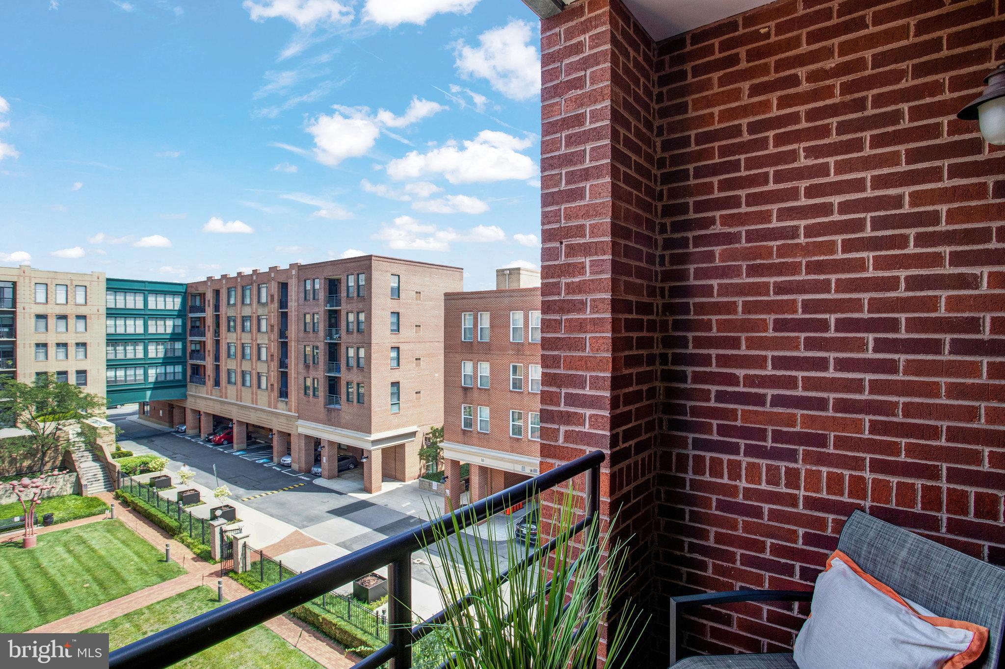 1111 Oronoco STREET Unit: 532