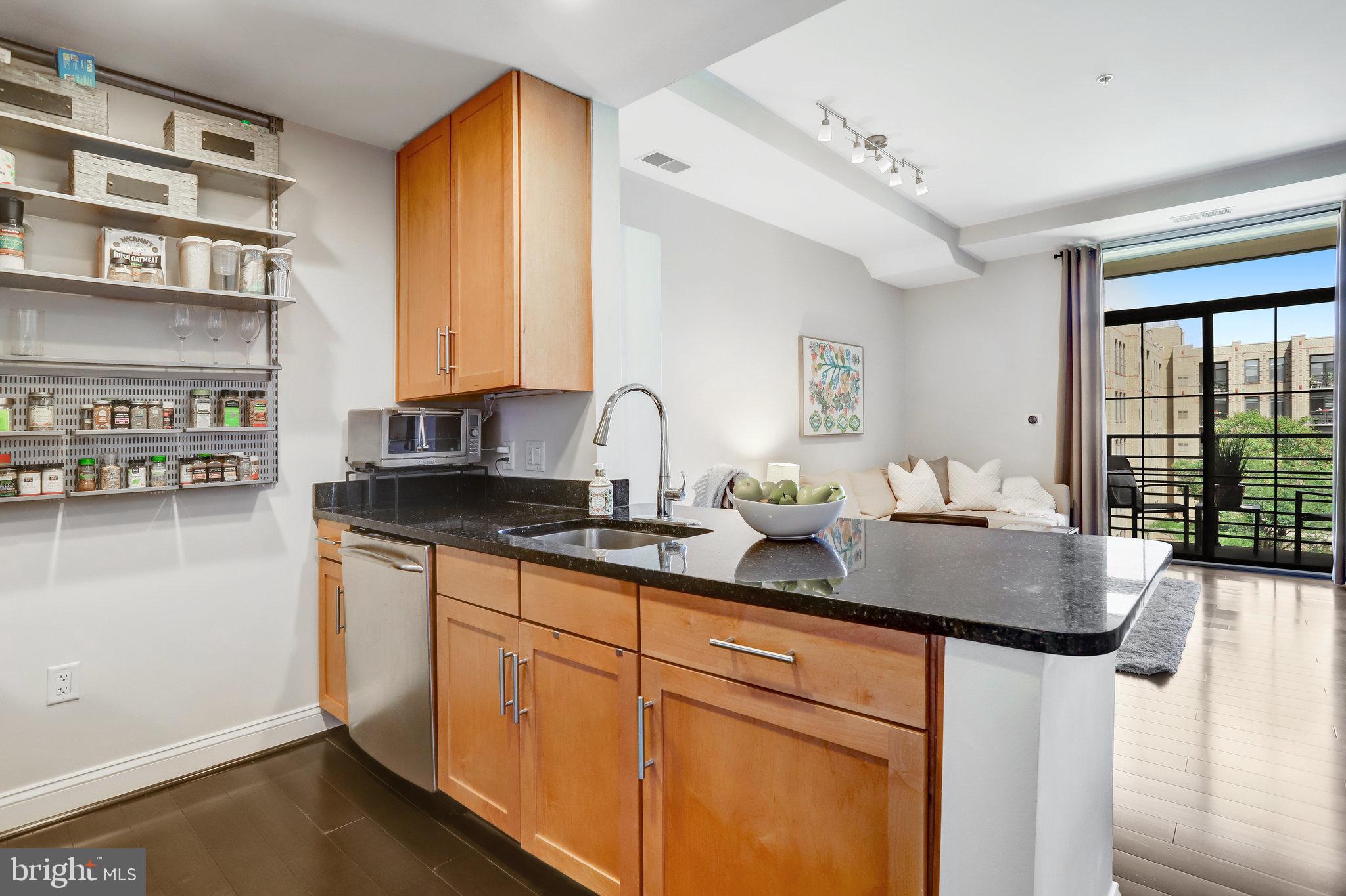 1111 Oronoco STREET Unit: 532