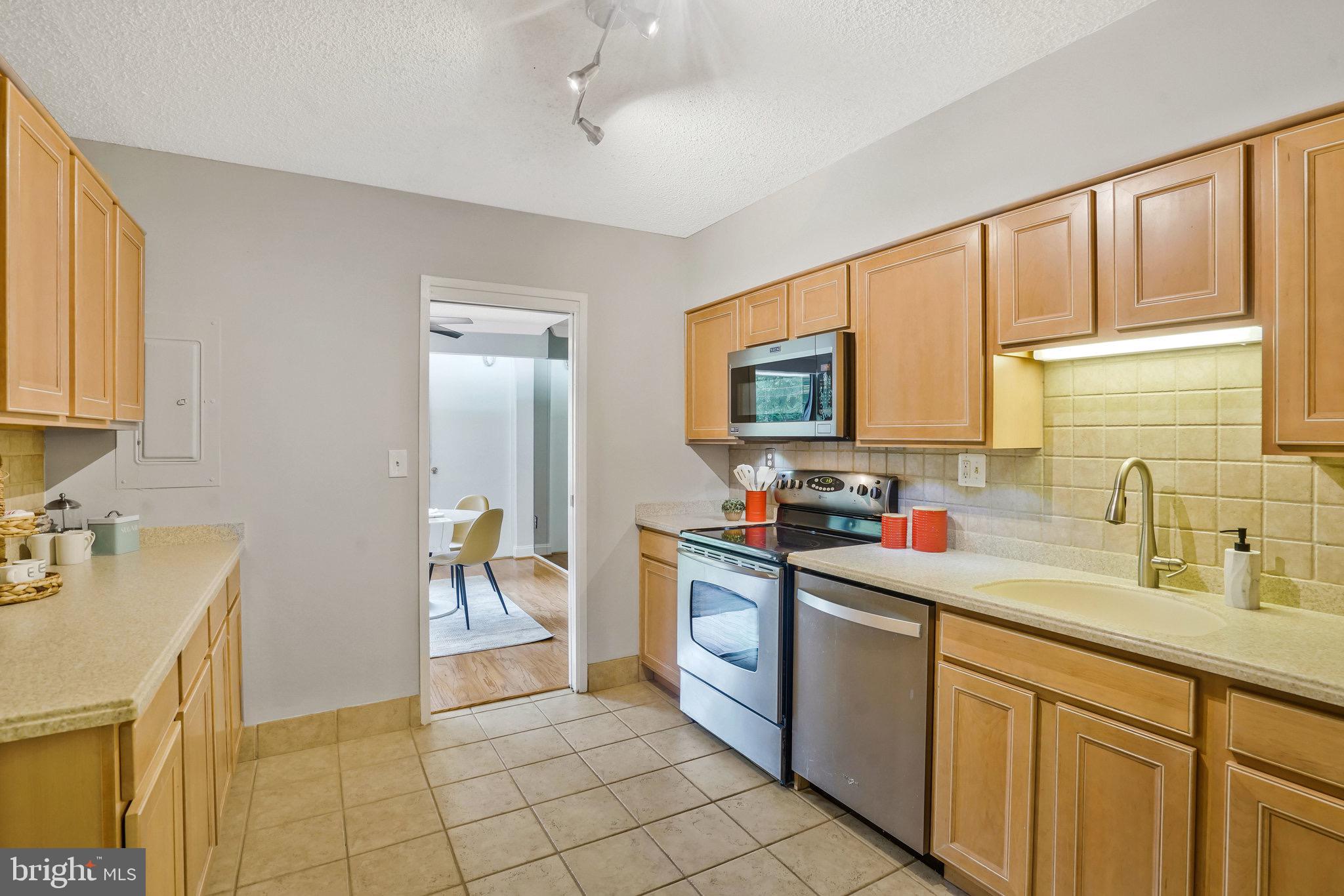 5500 Holmes Run PARKWAY Unit: 405